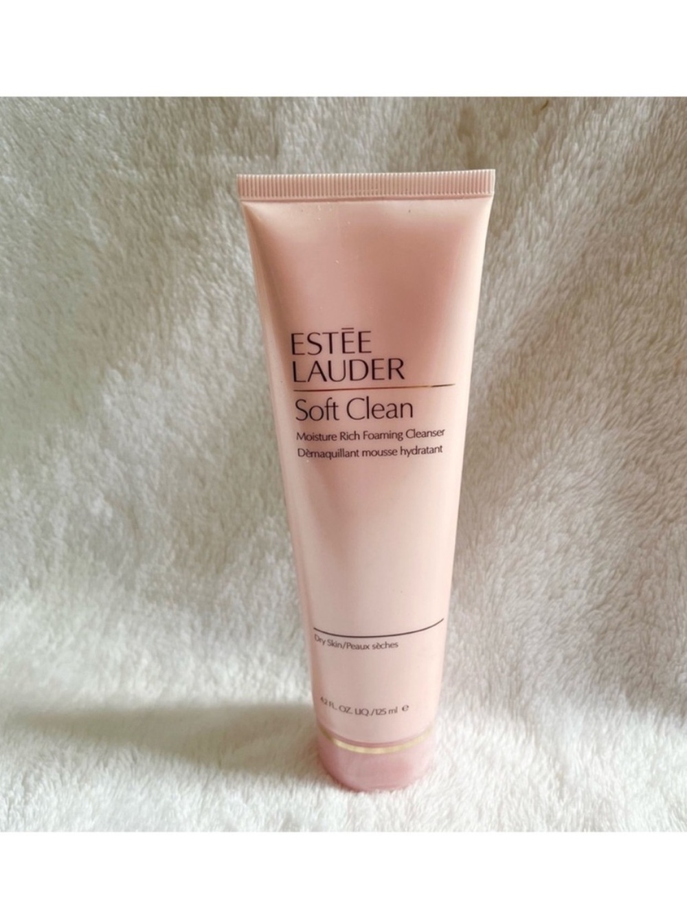 Estee Lauder Soft Clean
Moisture Rich Foaming
Cleanser 125ml/4.2oz Sealed
